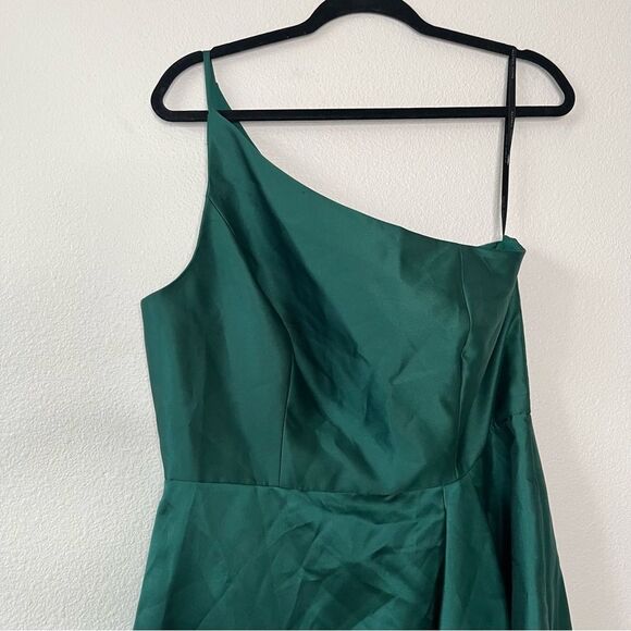 NEW Alfred Sung One-Shoulder Satin Gown Long Dress with Pockets Hunter Green 12 - Picture 4 of 9